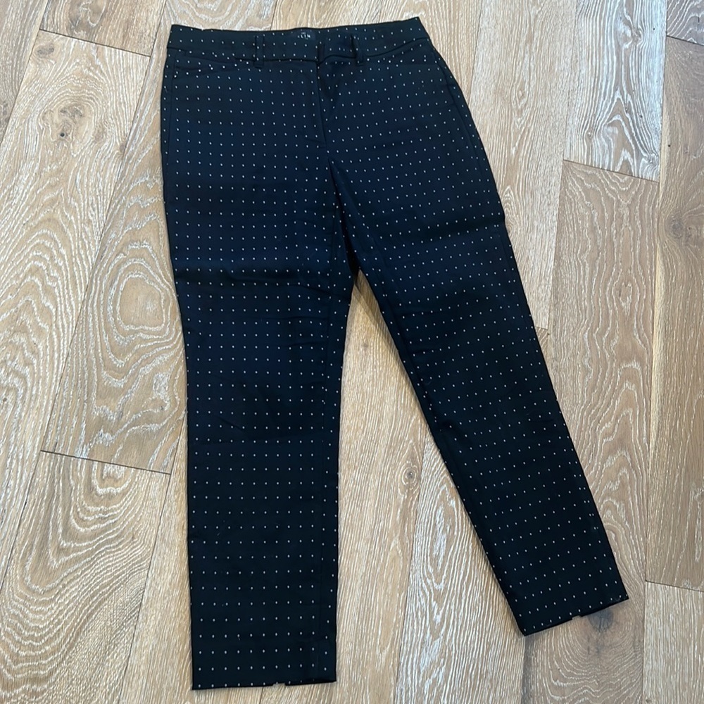 White House Black Market Slim Ankle Pant
